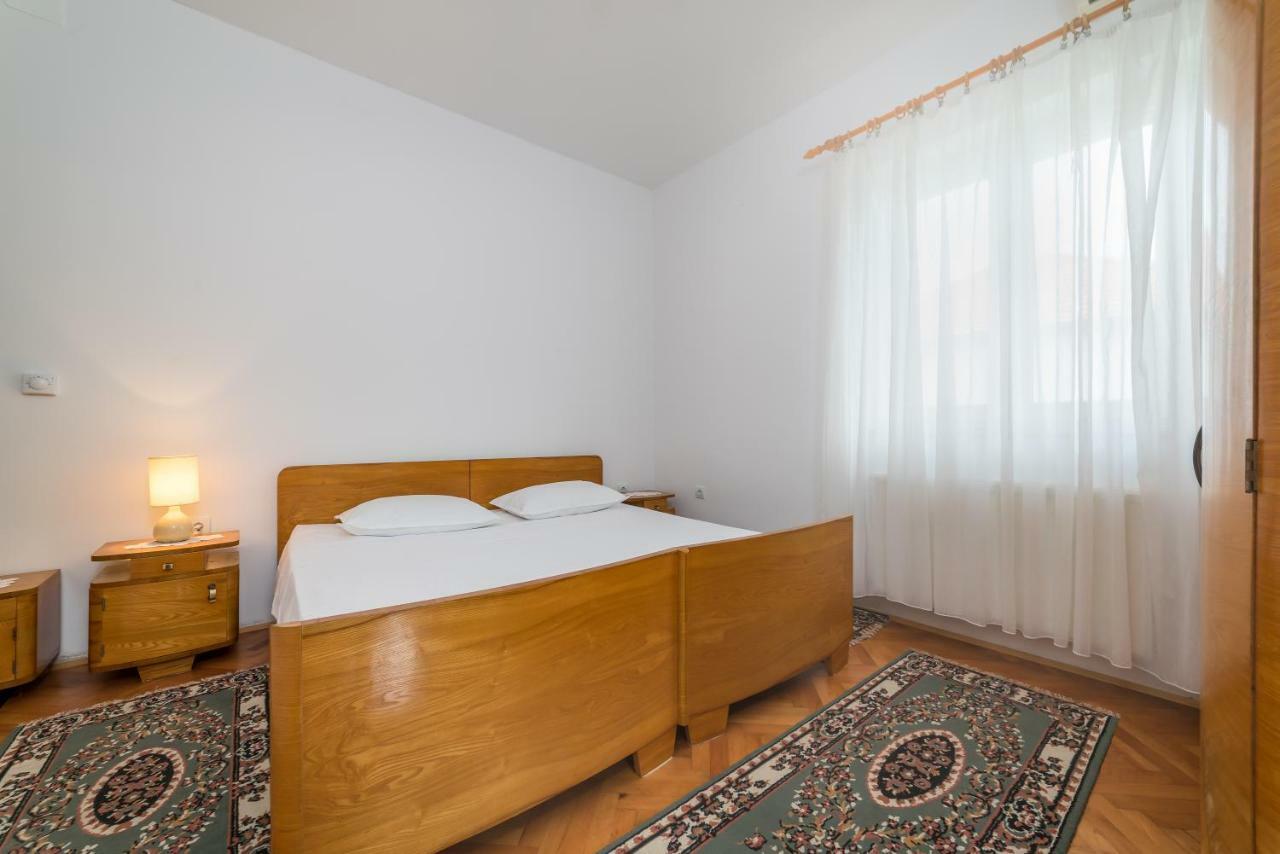 Apartments Jakovcev Betina  Exterior photo