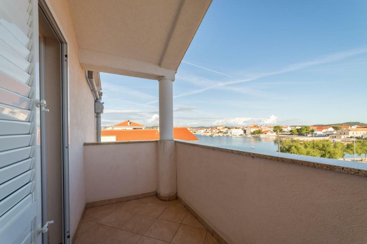 Apartments Jakovcev Betina  Exterior photo