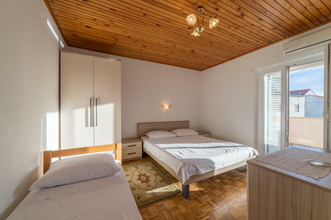 Apartments Jakovcev Betina  Exterior photo